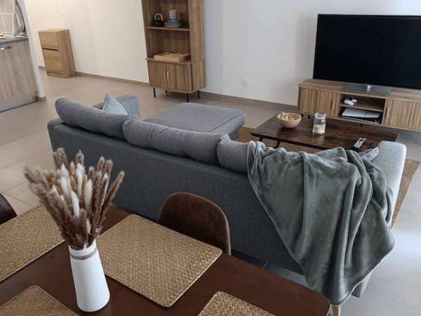 Location / Appartement 2 pièces de 53 m², Genève, Rue Jean-Violette / Photo 2