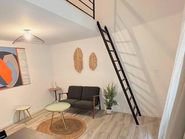 Rental / 1-bedroom flat · 28 m², Marseille, Rue des Abeilles / Photo 2