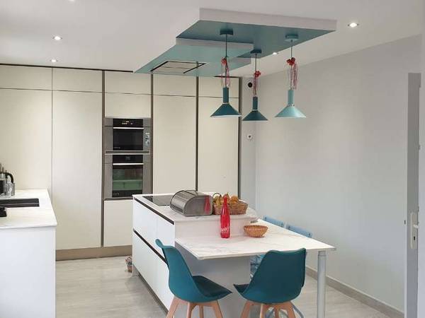 Colocation / Maison 8 pièces de 200 m², Montigny-le-Bretonneux, Place Charles de Gaulle / Photo 6