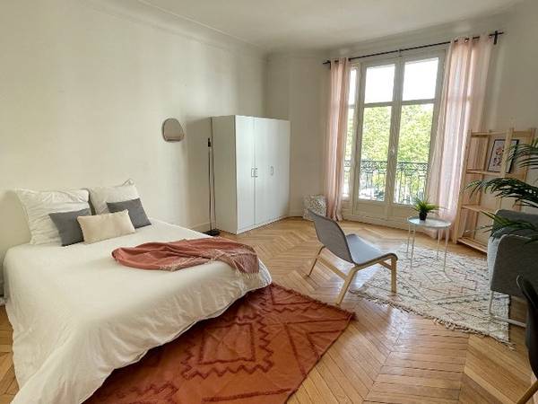 Colocation / Appartement 5 pièces de 120 m², Lyon, Rue des Capucins / Photo 2