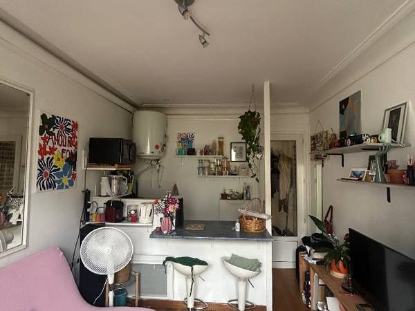 Sous-location / Studio de 15 m², Paris, Rue Alibert / Photo 2