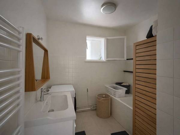 Homestay / 4-bedroom flat · 105 m², Montpellier, Rue des Chasseurs / Photo 5