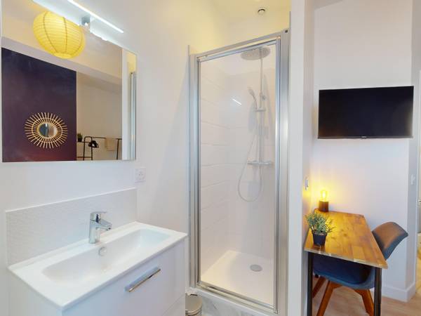Colocation / Appartement 8 pièces de 138 m², Talence, Cours Gambetta/ 1er Étage / Photo 9