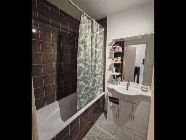 Colocation / Duplex 3 pièces de 65 m², Marseille, Rue Pommier / Photo 6