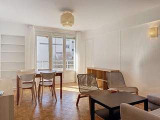 Colocation / Appartement 5 pièces de 80 m², Orléans, Allée des Roseraies