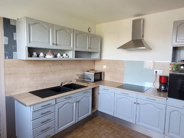 Colocation / Appartement 4 pièces de 75 m², Bron, Avenue Pierre Allard / Photo 2