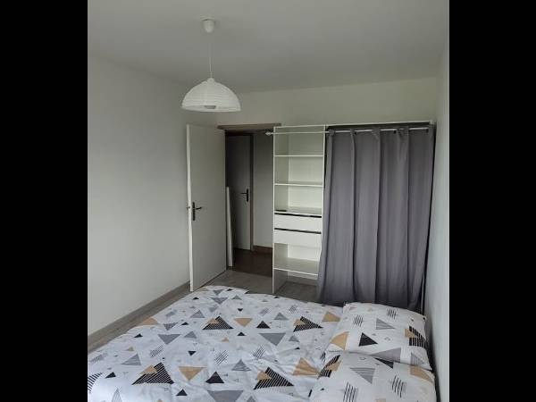 Colocation / Appartement 4 pièces de 75 m², Bron, Avenue Pierre Allard / Photo 7