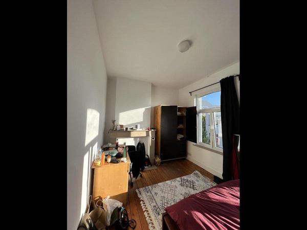 Colocation / Maison 6 pièces de 100 m², Etterbeek, Rue Baron Lambert / Photo 2