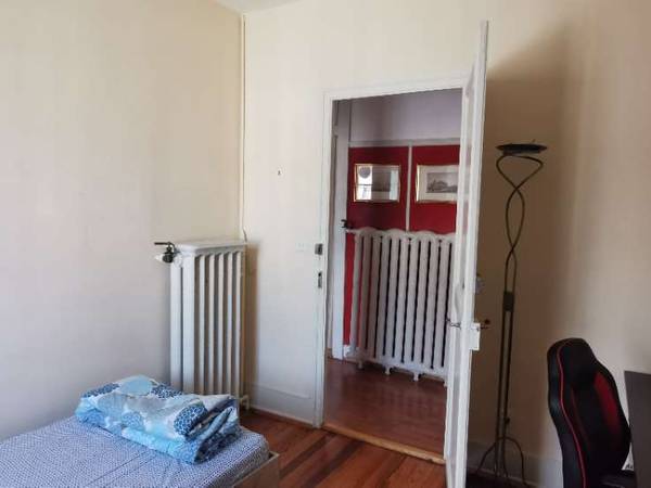 Colocation / Appartement 5 pièces de 110 m², Lausanne, Chemin des Noisetiers / Photo 2