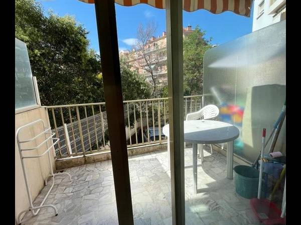 Location / Studio, Cannes / Photo 2