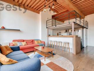 Rental / 3-bedroom flat · 71 m², Lyon, Grande Rue de la Croix-Rousse