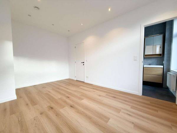 Colocation / Maison 6 pièces de 280 m², Schaerbeek, Rue Van Hammée / Photo 12