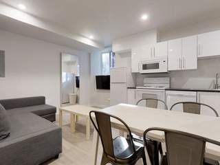 Colocation / Appartement 4 pièces de 81 m², Montréal