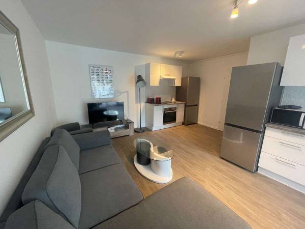 Colocation / Appartement 6 pièces de 105 m², Créteil, Avenue des Petites Haies / Photo 2