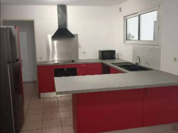 Flatsharing / 3-bedroom flat · 70 m², Saint-Pierre, Rue Jean 23 / Photo 2