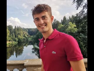 Léo
