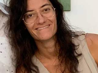 María
