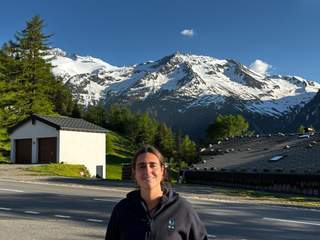 María